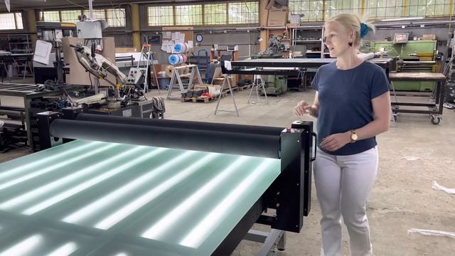 2 вала -2 независимых рабочих места. Широкоформатный планшетный ламинатор STANBER смотреть онлайн