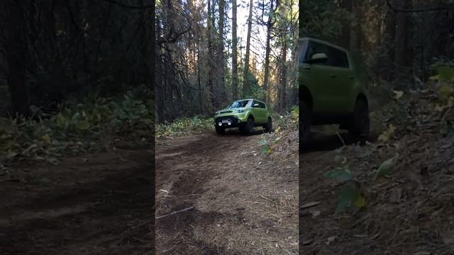 2016 Kia Soul Off Road (Slo-Mo)