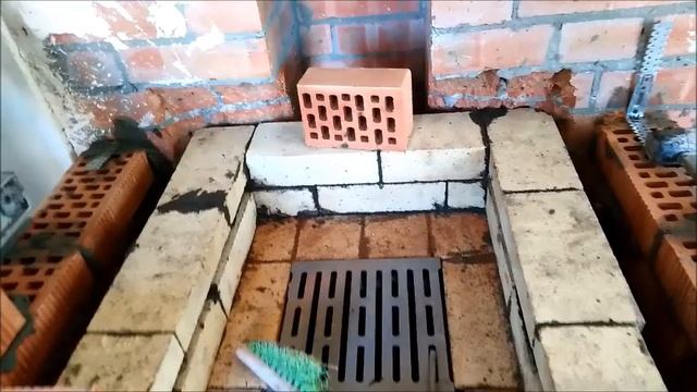 Камин со стеклянной дверкой и поддувалом с комнаты, подробная сборка смотреть онлайн