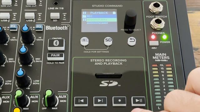 Mackie Onyx Premium Analog Mixers - Walkthrough смотреть онлайн