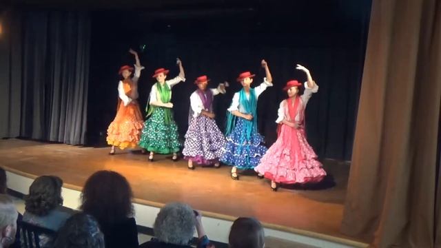 Maria Morca's Flamenco for Kids Paso Doble смотреть онлайн