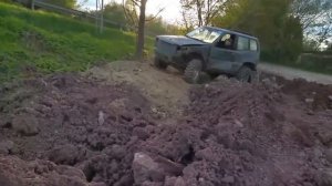 Nissan Terrano Offroad во дворе испытания после ремонта