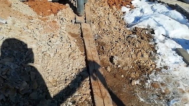 копка колодца зимой