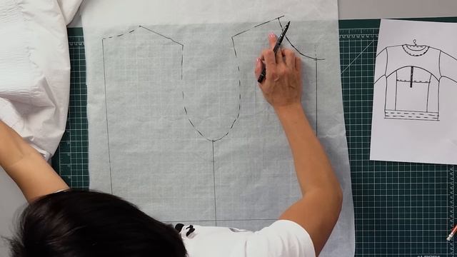 Стильный свитшот с карманом и рельефами. Обзор готового изделия. Моделирование свитшота. Часть 1.