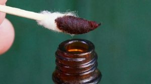 ЗАЧЕМ НА НОЧЬ МАЖУТ ПЯТКИ ЙОДОМ?