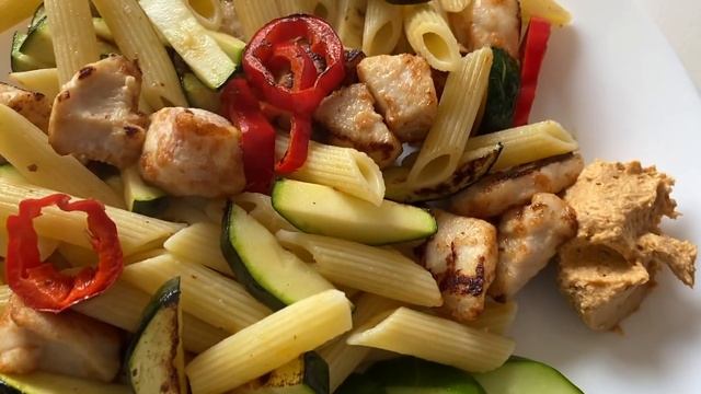 Месяц не были дома. Во что превратился дом и сад! Ликвидируем бардак и заросли. Убирай со мной! смотреть онлайн