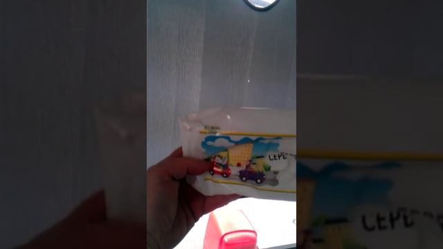 Как удалить клей от скотча со стекла. смотреть онлайн