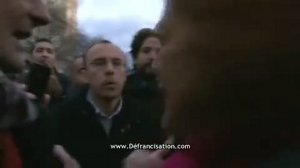  Paris : une femme prise à partie lors d'une manifestation p