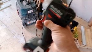 глюк на metabo bs 12 bl q