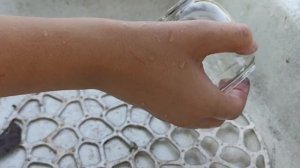 мойка стекла из керосиновой лампы