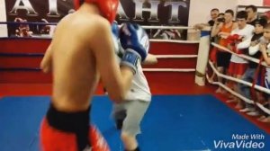 Чеченец вырубил!😐 с одного удара