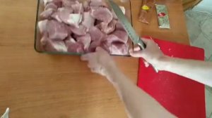 Маринуем свиной окорок на шашлык. Часть 1