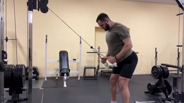 Пулловер с канатом смотреть онлайн