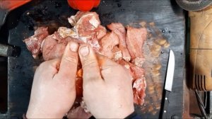 Классический ШАШЛЫК в гараже  // ВИДЕО РЕЦЕПТ СОЧНОГО ШАШЛЫКА
