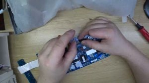 APC Back-UPS CS 650 замена батарейки, разбор и некоторая модернизация, смотрим.