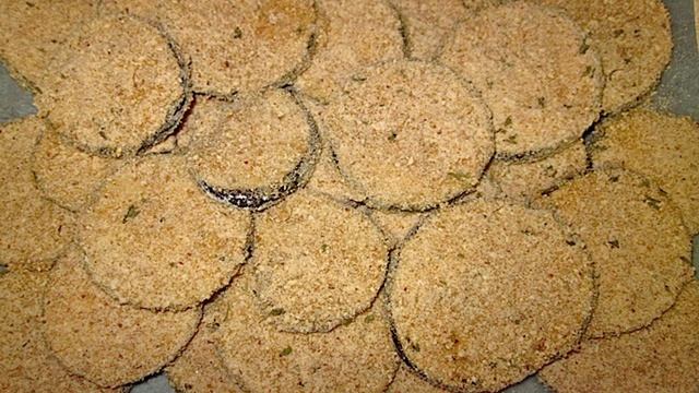 Баклажаны в панировке