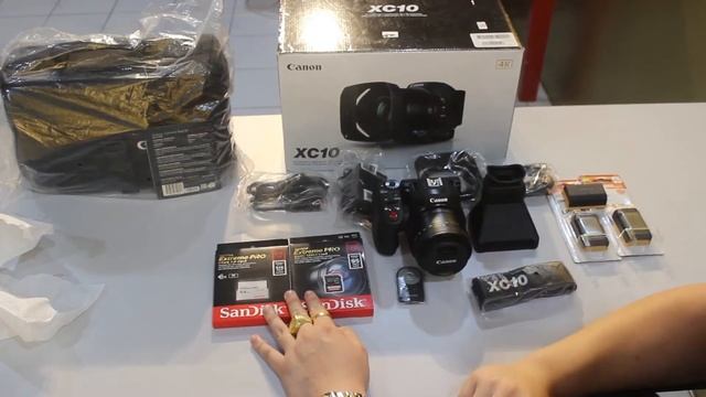 Feiyutech A2000 with Canon XC10 Unboxing by (New World Production) смотреть онлайн