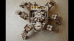 Деревянный конструктор UGEARS Гексапод Исследователь. Сборка.
