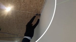 Монтаж профиля для натяжного потолка своими руками.