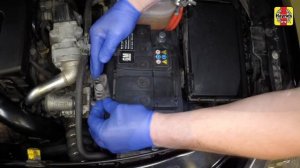How to Replace the battery on the Opel Zafira 2009 - 2014