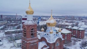 А снег идет стеной