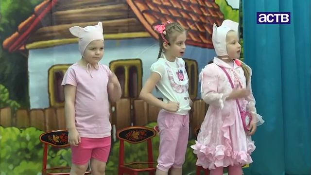 Воспитанники детского сада «Жемчужина» поставили "Кошкин дом" смотреть онлайн