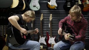 Fender CD-60 vs Fender CD-60S ? Guitar PARTY