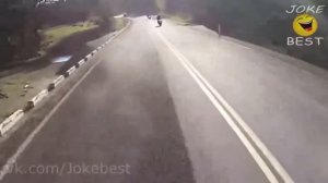 Нарезка приколов на мотоцикле, а также падений и просто красивых моментов