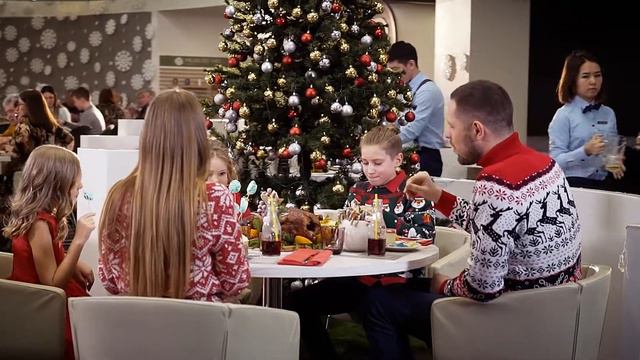 Сюжет «Тематические воскресные бранчи». Промо-видео для «Novotel Москва Сити».