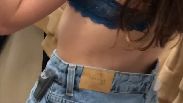 ШОППИНГ ВЛОГ \ уютная одежда, пуховики и шапки ❄️ смотреть онлайн