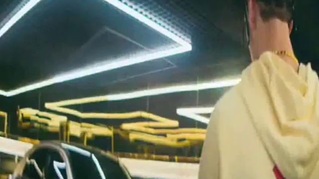 Yanix - На Груди, На Запястье смотреть онлайн