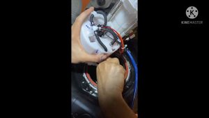 How to replace fuel filter, in GLA 250 4M, mercedes benz