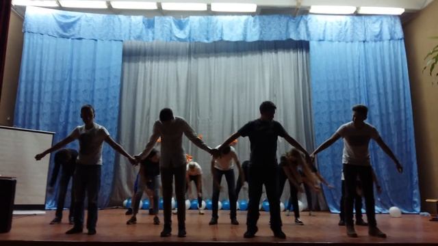 танец 10 класс / день матери / флешмоб / новочебоксарск 20 школа смотреть онлайн