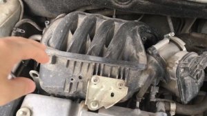 Лада Гранта грязно ли под капотом если быстро ездить по лужам?