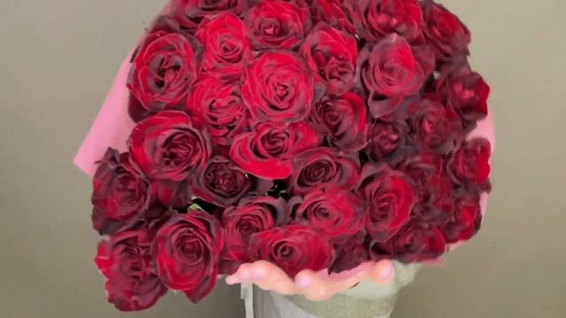Букет из 35 красных роз 70 см (РФ) смотреть онлайн