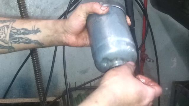 Замена топливного фильтра Scenic3 смотреть онлайн