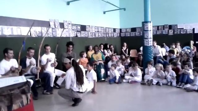 Ecole de Capoeira Angola de Paris смотреть онлайн