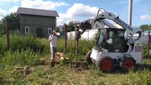 Бурение скважин под буронабивной фундамент. Дача из СИП панелей в Малой Тополёвке. ГК КРАТОС.