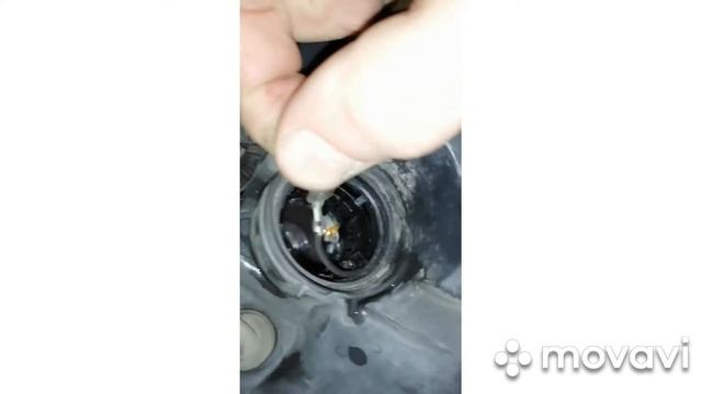 Ремонт фары (поворотник левая сторона) OPEL VECTRA C Z18XE. смотреть онлайн