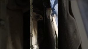 Как убрать стук в рулевом валу на Мерседес гл350
