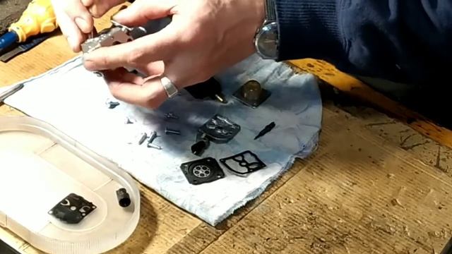 Карбюратор воздуходувки разборка.