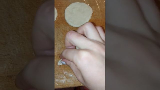 Самса с курицей! быстрая самса, слоёное бездрожжевое тесто, самса на "скорую руку ", объедение ?