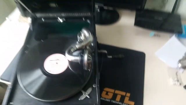 В подарок другу,брату Генадию.Патефон Красногвардейск 32-35 г.г. смотреть онлайн