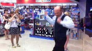 Пьяный Ленин танцует !!