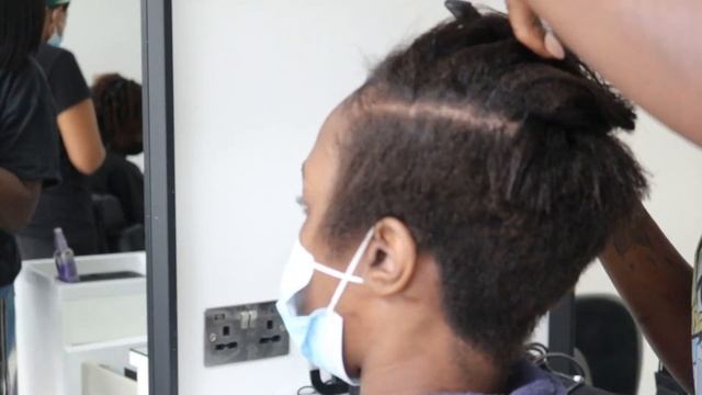 Hair required some SOS смотреть онлайн