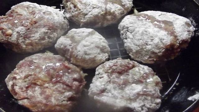 Печеные котлеты из говядины и баранины