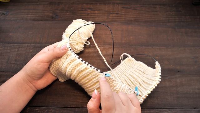 Шапочка чепчик пышной резинкой спицами ? Pattern baby bonnet