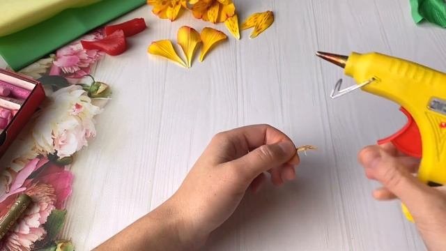 Цветы из фоамирана Альстромерия Гребень с цветами DIY Foam Paper Flowers/ Flores de foami o Goma Ev