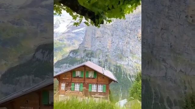 Мюррен в долине Лаутебрюннен, Швейцария смотреть онлайн