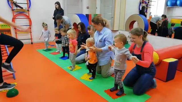 Танцы с мамой 1-3 лет